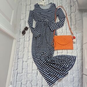 NWT Women's Cold Shoulder  Striped Long Sleeve Maxi Dresses with Pockets